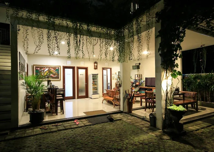 Dewi Hotel 3*