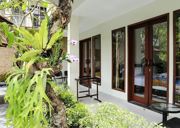 Dewi 3* Padangbai (Bali)